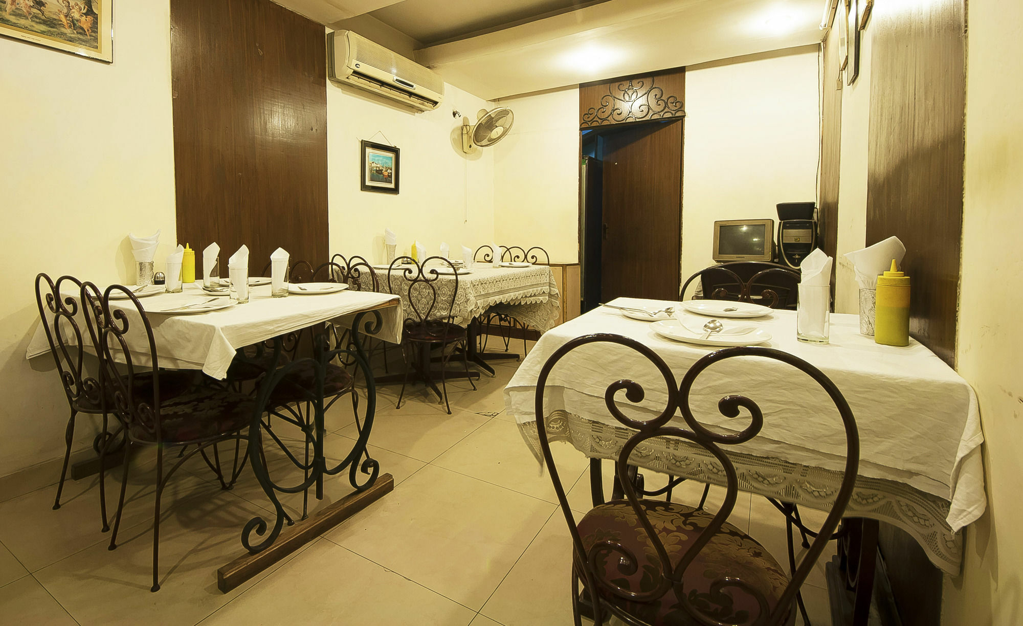 Golden Leaf Hotel New Delhi Eksteriør bilde