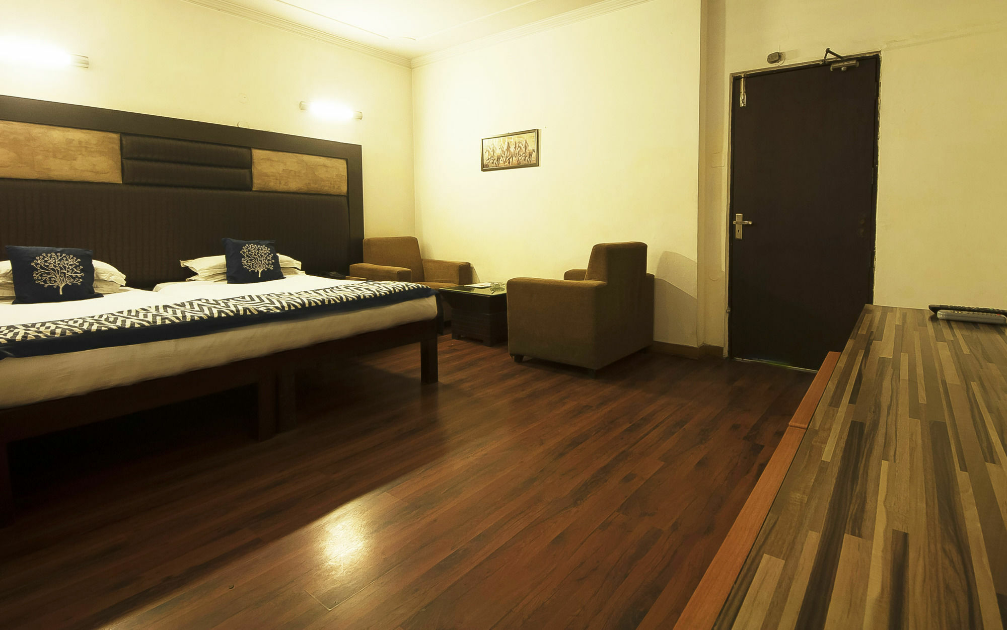 Golden Leaf Hotel New Delhi Eksteriør bilde