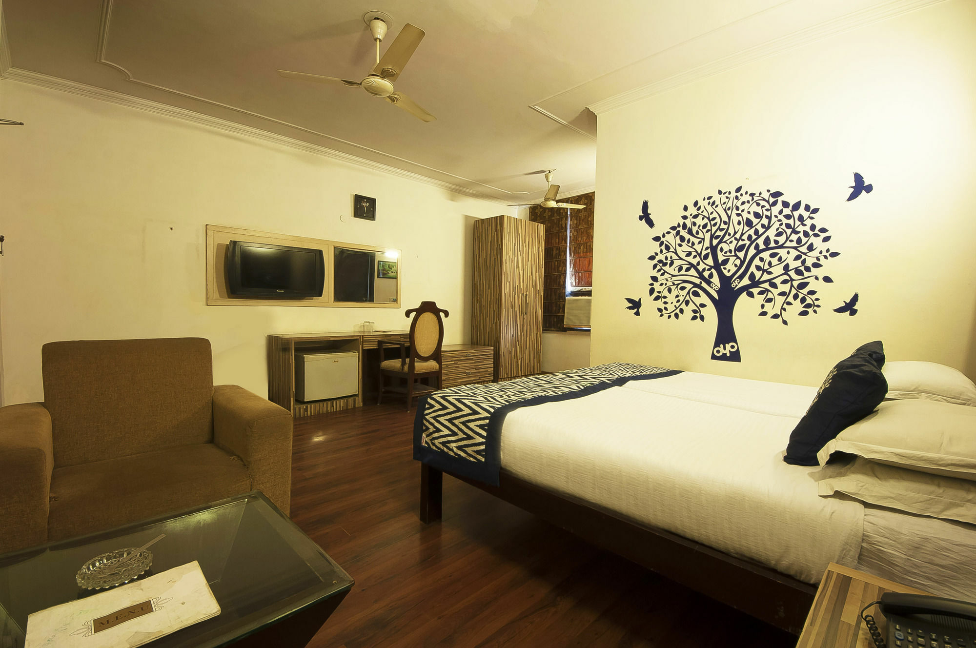 Golden Leaf Hotel New Delhi Eksteriør bilde